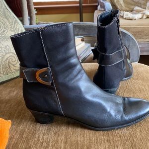 Circa Joan & David black ankle boots